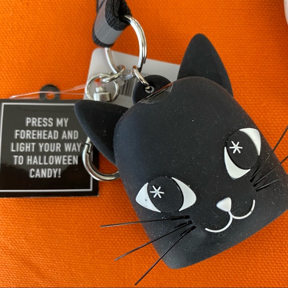 SOLD - BBW NOISE-MAKING LIGHT UP LANYARD PB Holder - Picture 2 of 4